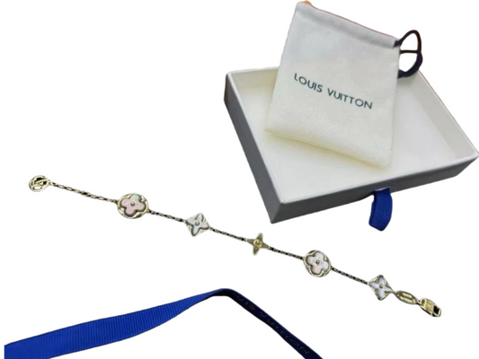 LV Bracelet-1
19+ colorways
[Premium Quality]