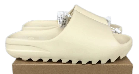 Adidas Slides
17+ colorways
[Premium Quality]