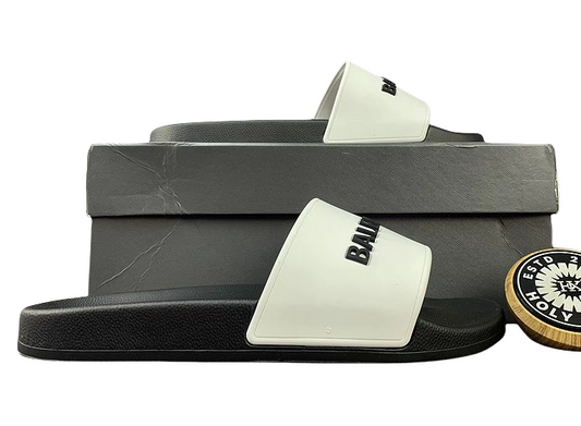 Balenciaga Slides
8+ colorways
[Premium Quality]