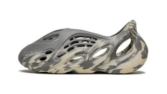 Adidas Slides
17+ colorways
[OG BATCH]